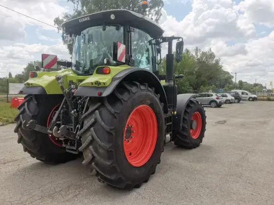 CLAAS ARION 650 - Photo 7