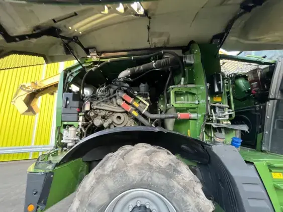 KRONE Big x 780 - Photo 14