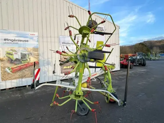 CLAAS VOLTO 800 - Photo 8