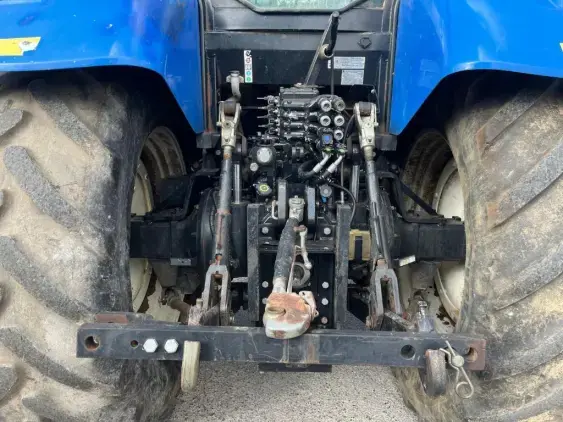 NEW HOLLAND T7.210 - Photo 10