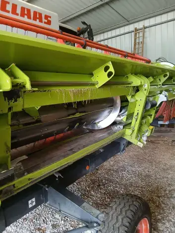 CLAAS LEXION 6700 4X4 - Photo 2