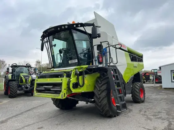 CLAAS Lexion 6700 - Photo 3