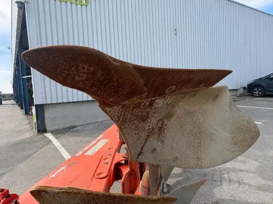 KUHN Vari master 123 - Photo 11