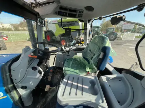 NEW HOLLAND T7 190 - Photo 9