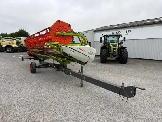 CLAAS LEXION 650 - Photo 17
