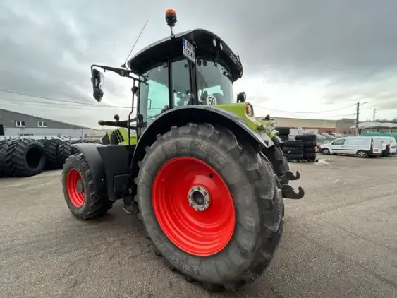 CLAAS ARION 660 CIS+ - Photo 5