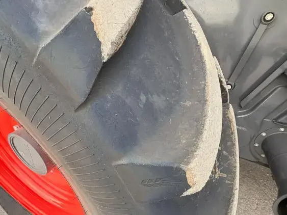 CLAAS LEXION 8700 TT - Photo 15