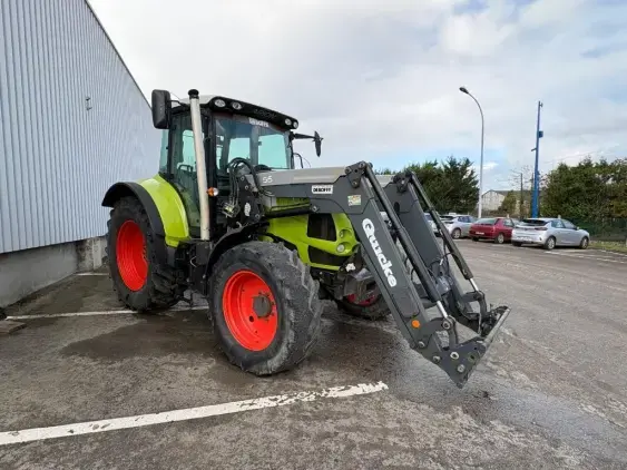 CLAAS ARION 520 - Photo 1