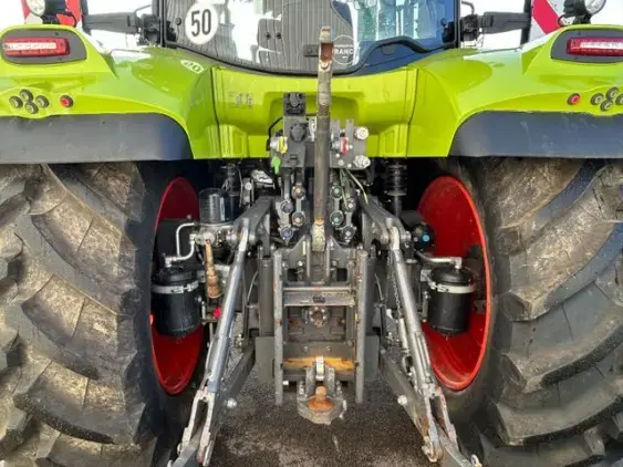 CLAAS Arion 660 Cebis  - Photo 10