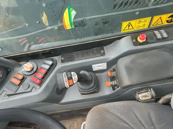 CLAAS SCORPION 736 - Photo 10