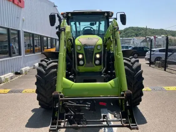 CLAAS Arion 450 - Photo 6