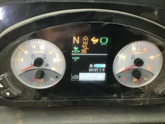 CLAAS Scorpion 736  - Photo 13