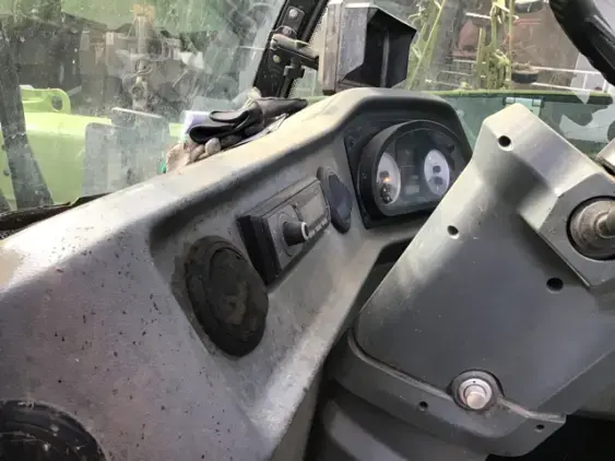 CLAAS Scorpion 736  - Photo 9