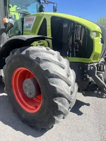CLAAS AXION 920 - Photo 15