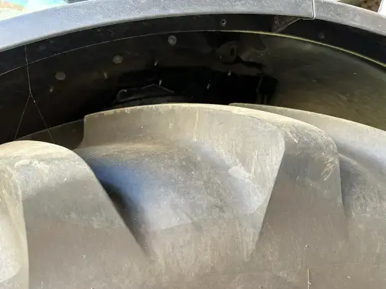 CLAAS 630 cmatic  - Photo 1