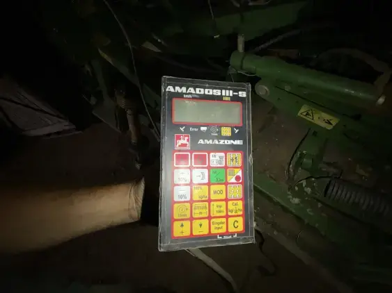 AMAZONE KE 303 - Photo 14