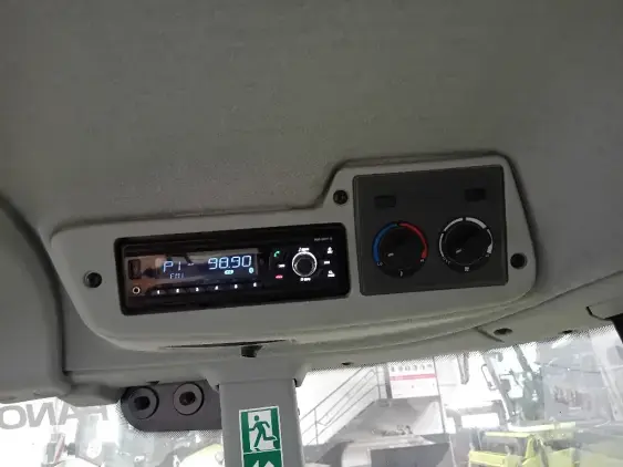 CLAAS ARION 450 PANORAMIC - Photo 3