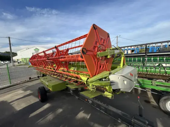 CLAAS Vario 680 - Photo 1
