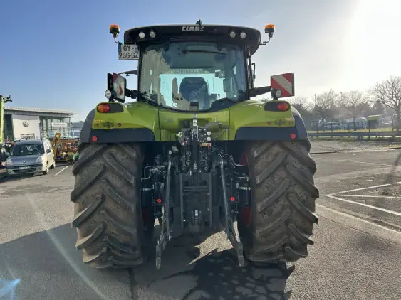 CLAAS 630 cmatic  - Photo 8