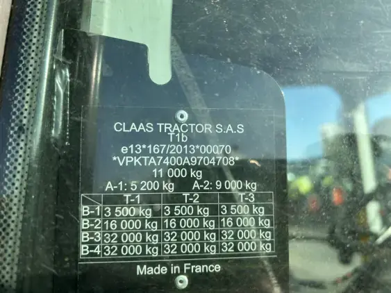 CLAAS 630 cmatic  - Photo 11