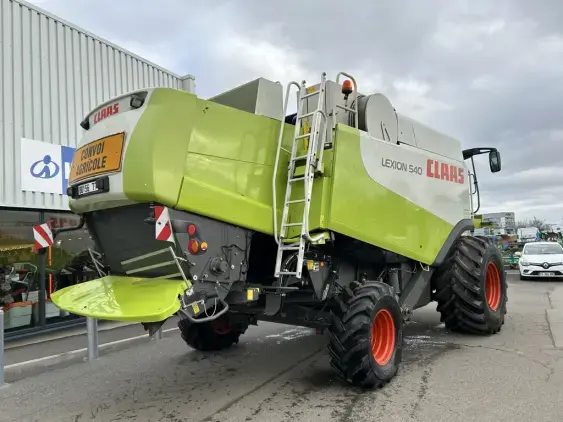 CLAAS LEXION 540 - Photo 7
