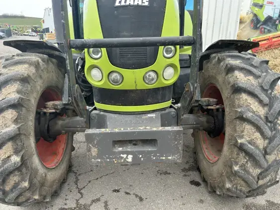 CLAAS ARION 610 C - Photo 9