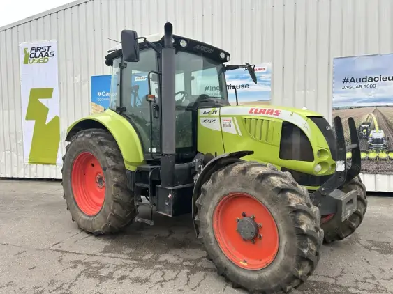 CLAAS ARION 610 C - Photo 1