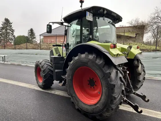 CLAAS ARION 640 CiS - Photo 5