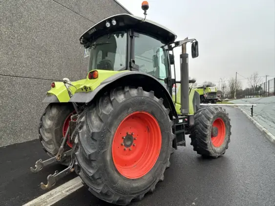 CLAAS ARION 640 CiS - Photo 7