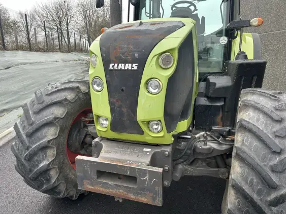 CLAAS ARION 640 CiS - Photo 9