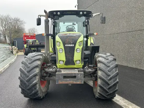 CLAAS ARION 640 CiS - Photo 2