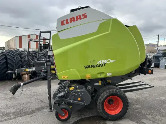 CLAAS VARIANT 480 - Photo 3