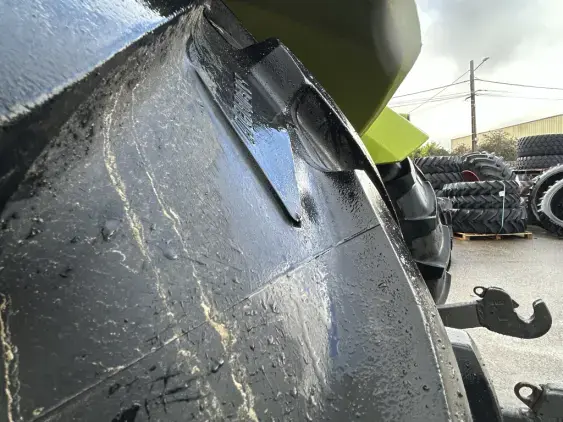 CLAAS ARION 420 - Photo 12