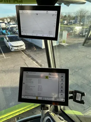 CLAAS Trion 750 - Photo 3