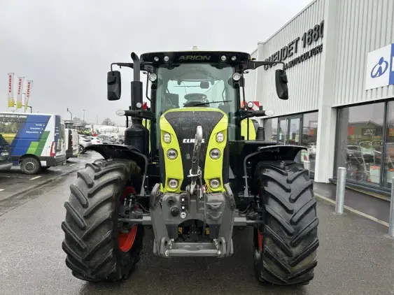 CLAAS ARION 650 - Photo 2