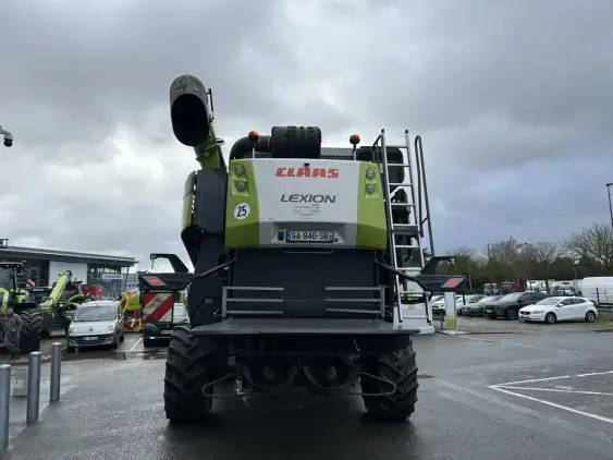 CLAAS Lexion 6700 - Photo 6