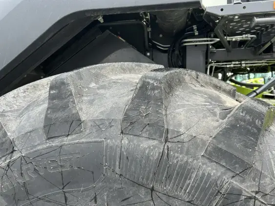 CLAAS Lexion 6700 - Photo 9