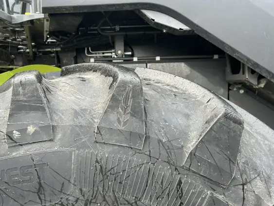 CLAAS Lexion 6700 - Photo 10