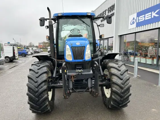 NEW HOLLAND T 6070 electro command  - Photo 2