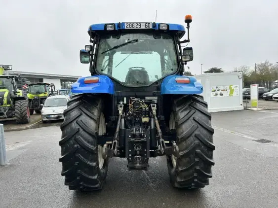 NEW HOLLAND T 6070 electro command  - Photo 3
