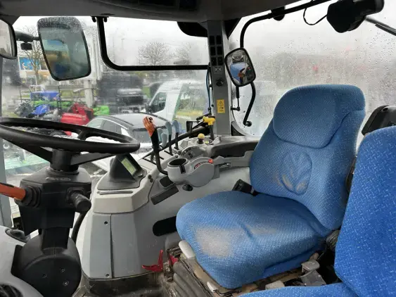 NEW HOLLAND T7 250 - Photo 9