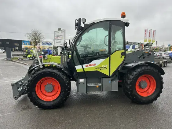 CLAAS Scorpion 732 variopower stage V advance  - Photo 4