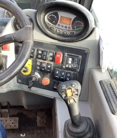 BOBCAT TL 38.70 HF - Photo 4