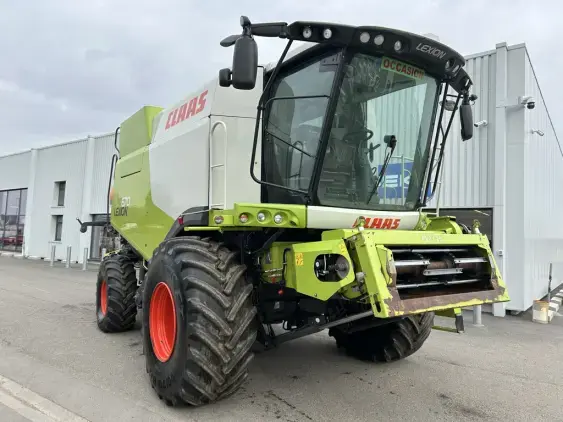 CLAAS LEXION 670 - Photo 1