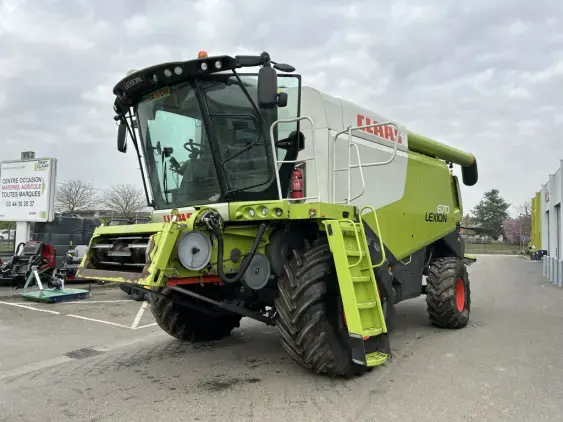 CLAAS LEXION 670 - Photo 3