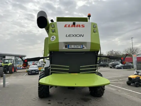 CLAAS LEXION 670 - Photo 5