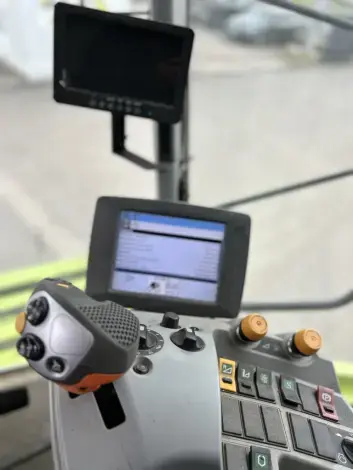 CLAAS LEXION 670 - Photo 17