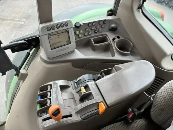 JOHN DEERE 7530 PREMIUM - Photo 9