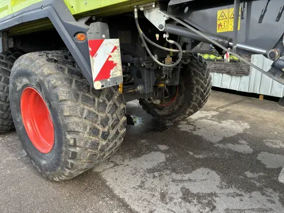 CLAAS CARGOS 9600 TRIDEM - Photo 15