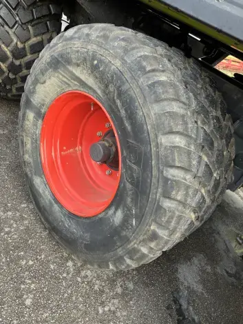 CLAAS CARGOS 9600 TRIDEM - Photo 16